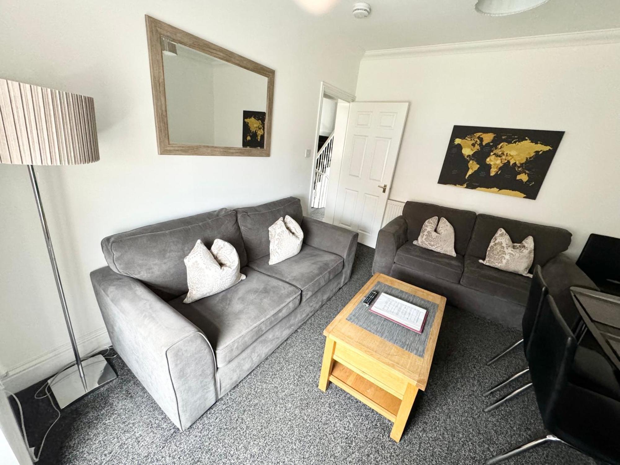 Riverside Townhouse Inverness Bagian luar foto